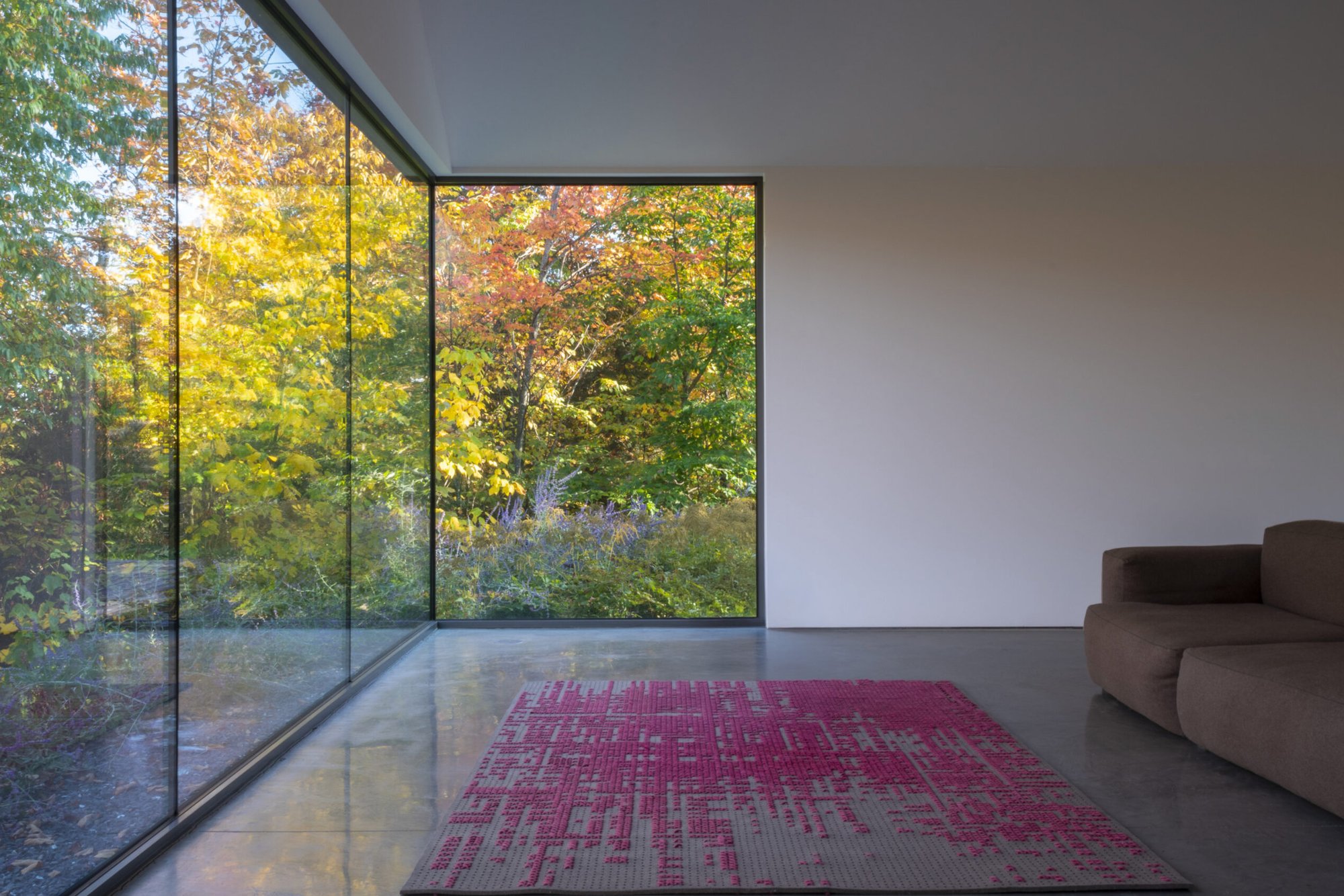 e06897d49d94395cd5847175d01a22f1af2bee8d